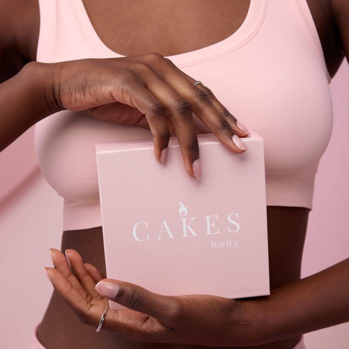 CAKES_LLB_pink_5198_2000x2667_2.jpg CAKES_LLB_pink_5198_2000x2667_2.jpg